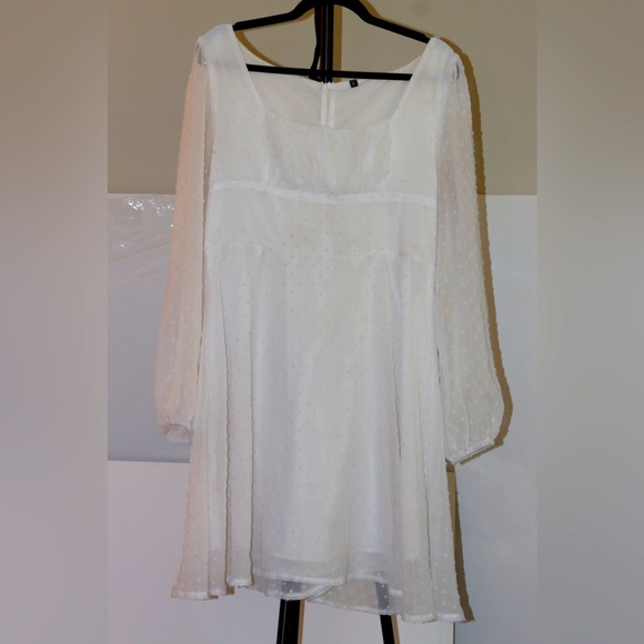 White Swiss Polka Dot Long Sleeve Dress Size XL - Picture 4 of 10